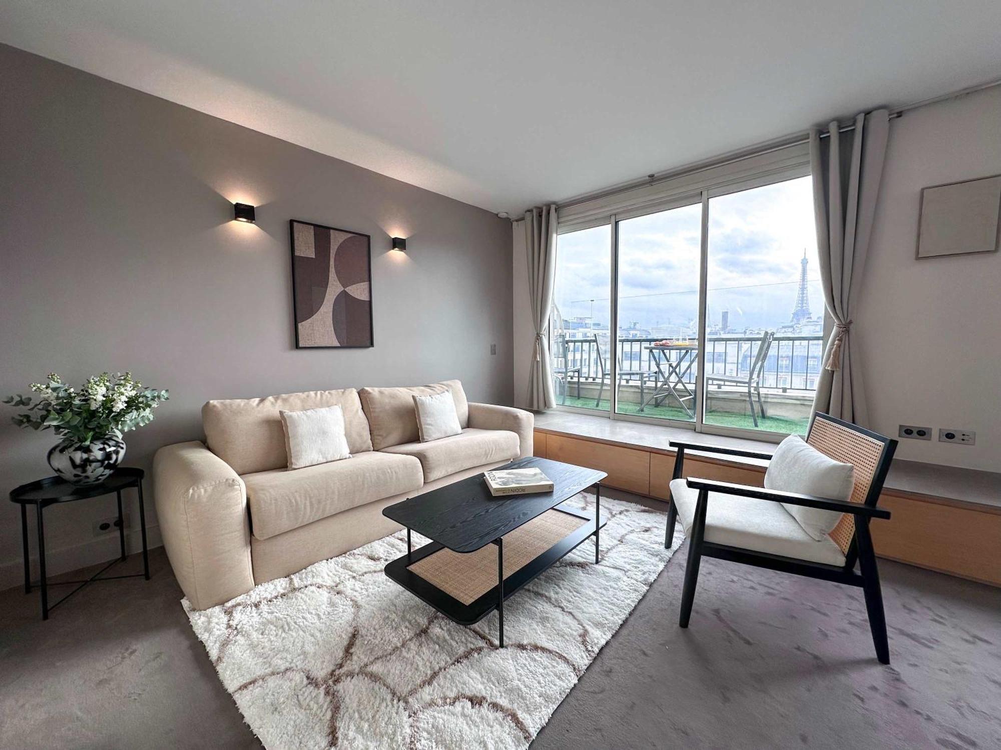 Appartement Champs - Elysees View With Balcony - Ac For 3 *