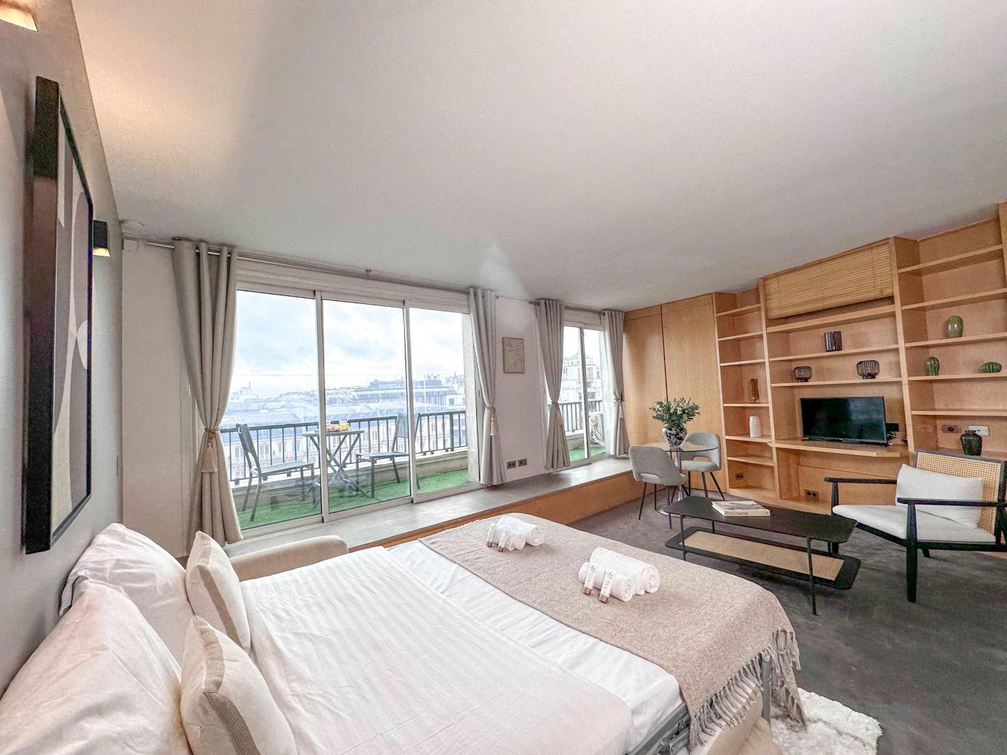 Appartement Champs - Elysees View With Balcony - Ac For 3 *